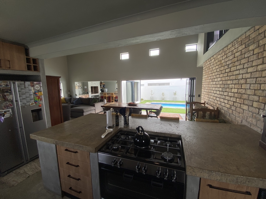 4 Bedroom Property for Sale in Shelley Point Western Cape